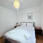 Elegant, Airy & Comfortable Wparking Parliament Apartment Bucharest