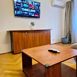 Apartment Elegant, Airy & Comfortable Wparking Parliament *