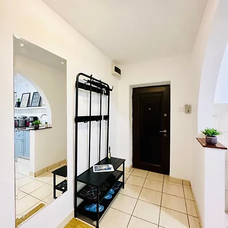 Daire Next 2parliament - Tranquil Unirii - Airy & Comfy With Parking