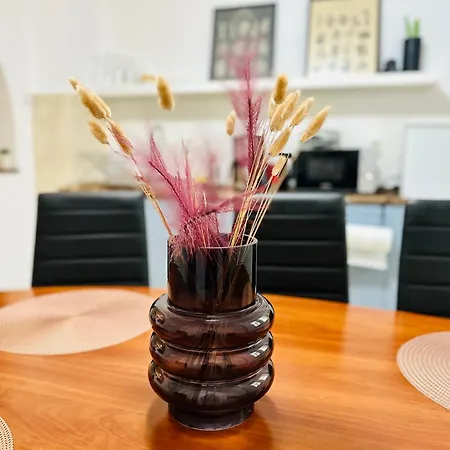 Daire Next 2parliament - Tranquil Unirii - Airy & Comfy With Parking Bükreş