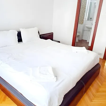 Next 2parliament - Tranquil Unirii - Airy & Comfy With Parking Bukarest