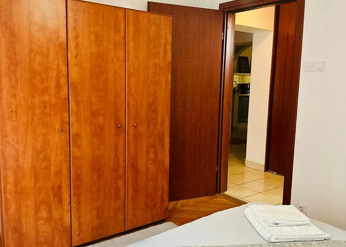 Tranquil Unirii - Airy & Comfy With Parking *