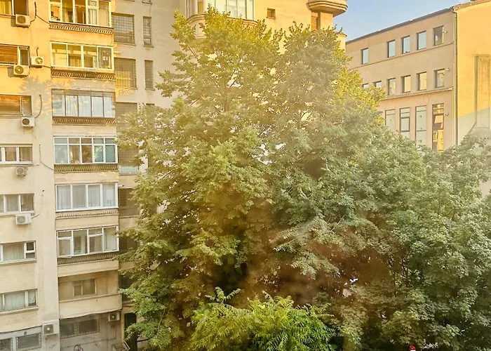 Tranquil Unirii - Airy & Comfy With Parking Apartment