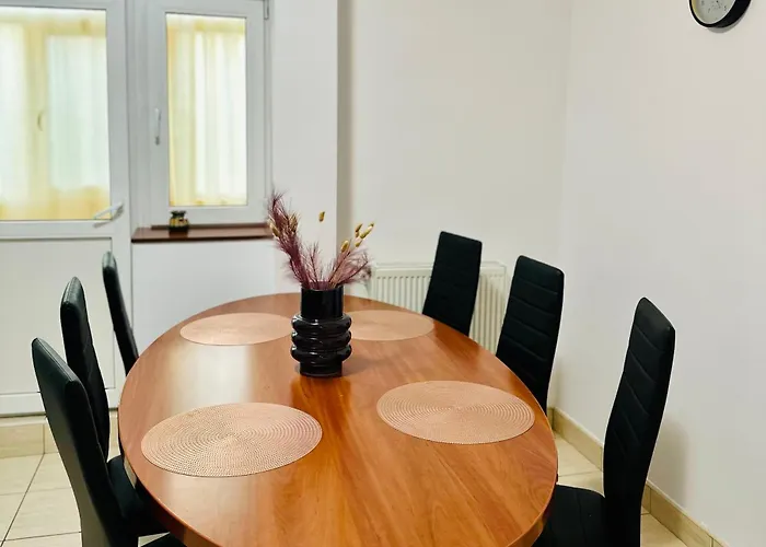 Apartment Tranquil Unirii - Airy & Comfy With Parking *