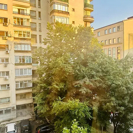 Next 2parliament - Tranquil Unirii - Airy & Comfy With Parking Апартаменты