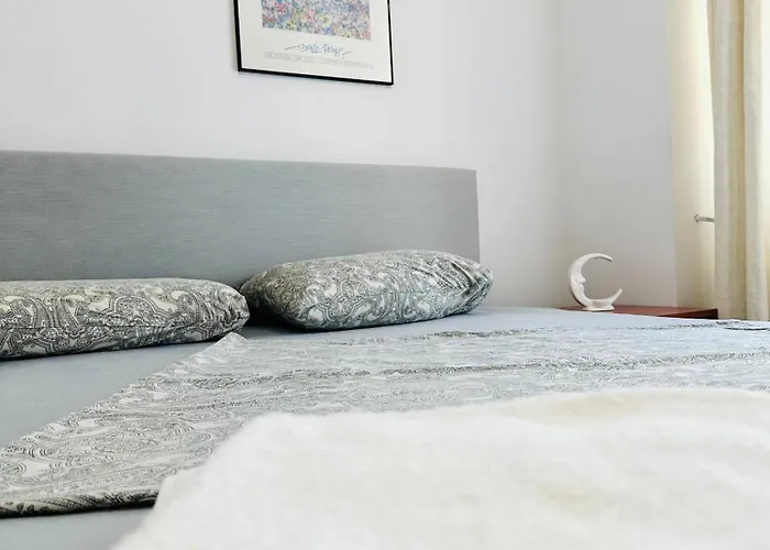 Tranquil Unirii - Airy & Comfy With Parking * ブカレスト