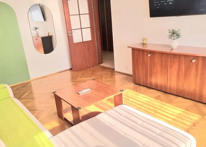 Airy & Comfy With Parking - Tranquil Unirii