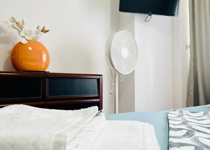 Airy & Comfy With Parking - Tranquil Unirii Apartment