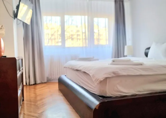 Airy & Comfy With Parking - Tranquil Unirii Apartment