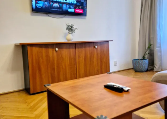 Apartamento Tranquil Unirii - Airy & Comfy With Parking *
